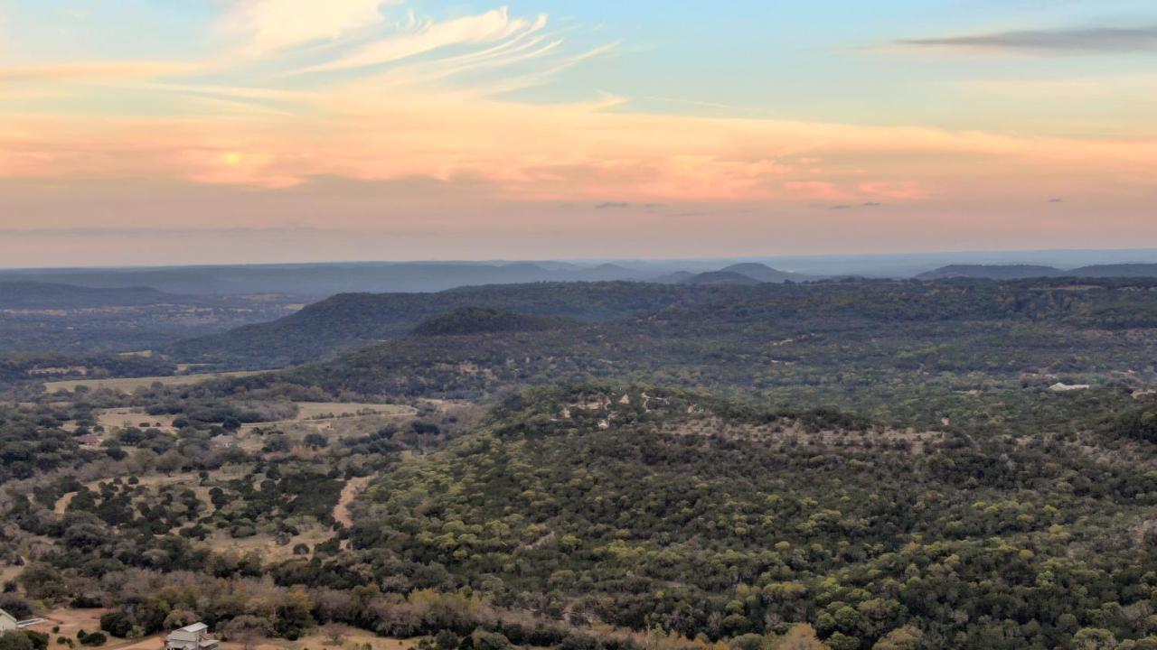 Missing Hotel Marble Falls Exterior photo